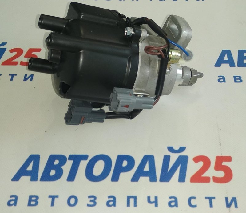 Трамблер Toyota уценка фишка 3+2 1904074040 3SFE LWD1904074040 новая