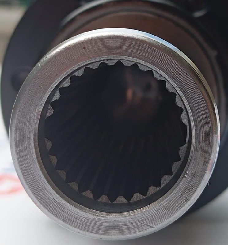 Карданный вал задний Suzuki Escudo J24B