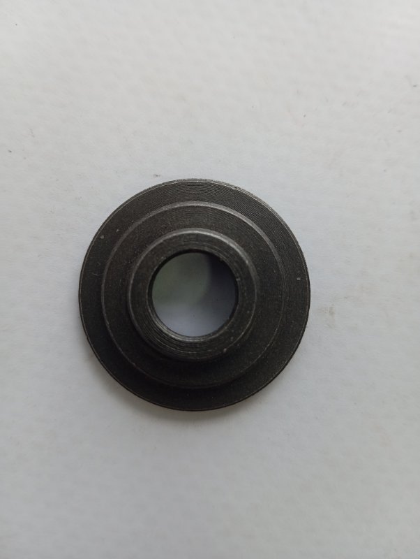 Запчасть тарелка пружины клапана Mazda LEWEDA B63012113 WL LWDB63012113 новая Тарелка пружины клапана Mazda LEWEDA B63012113 WL LWDB63012113 новая