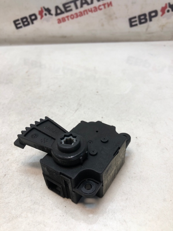 Сервопривод заслонок печки Citroen C4 2012 хетчбек 1.6 i 16v 110 (TU5JP4) T1006419G Б/У