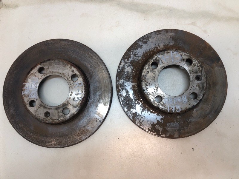 Запчасть диск тормозной передний Seat Ibiza 1998 Хетчбэк 1.0 AER 232750 AER Б/У Диск тормозной передний Seat Ibiza 1998 Хетчбэк 1.0 AER 232750 AER Б/У