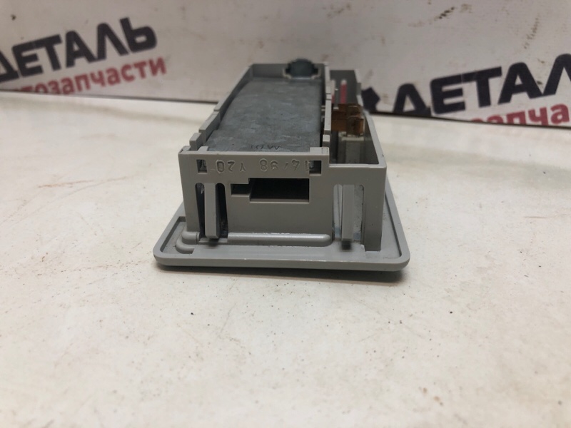 Плафон подсветки салона Ibiza 1998 Хетчбэк 1.0 AER 232750