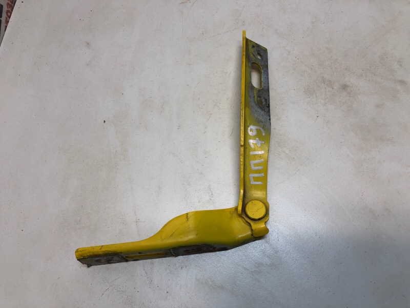 Петля капота правая Seat Ibiza 1998 Хетчбэк 1.0 AER 232750 20290319 Б/У