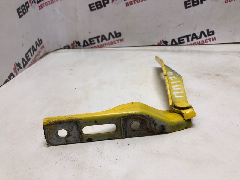 Петля капота правая Seat Ibiza Хетчбэк 1.0 AER 232750