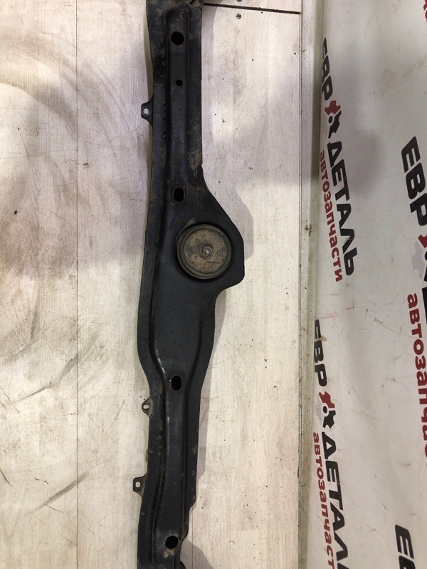 Балка под радиатор Ibiza 1998 Хетчбэк 1.0 AER 232750