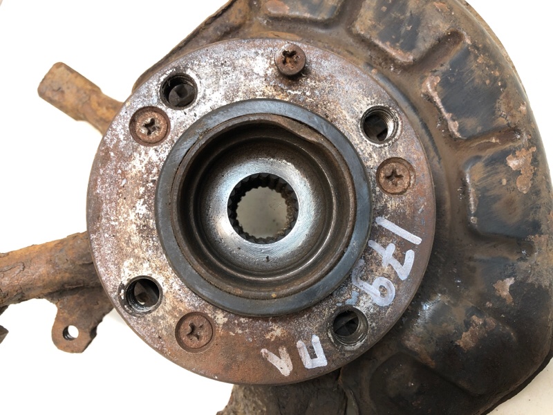 Кулак поворотный передний левый Ibiza 1998 Хетчбэк 1.0 AER 232750