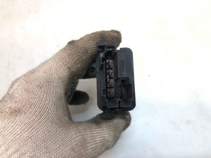 Резистор отопителя Seat Ibiza Хетчбэк 1.0 AER 232750