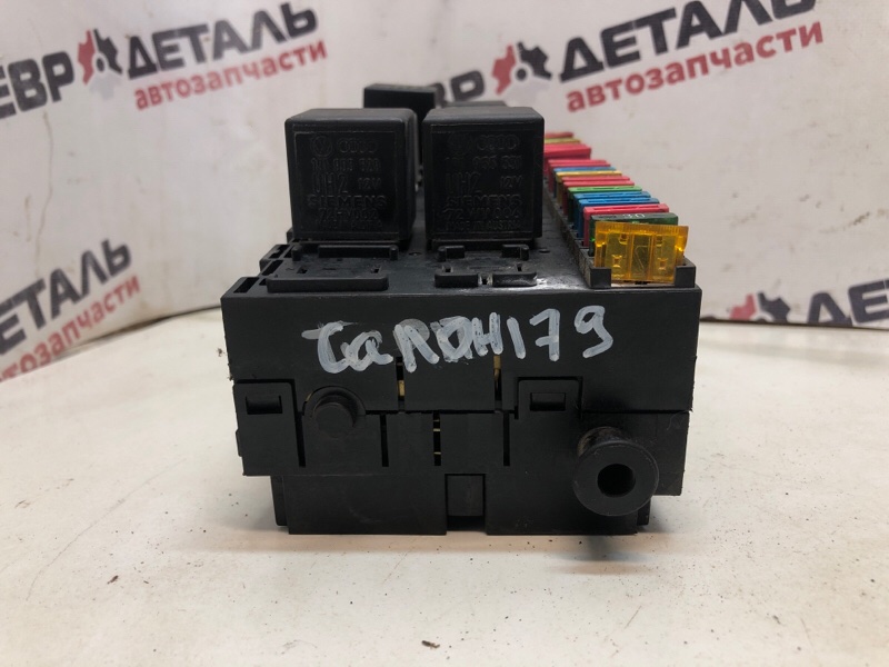 Блок предохранителей салонный Ibiza 1998 Хетчбэк 1.0 AER 232750