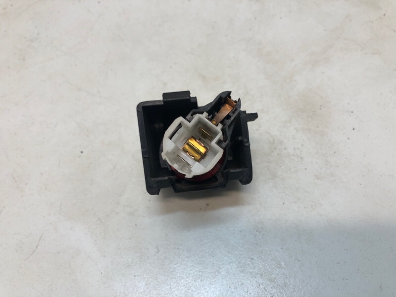 Прикуриватель Ibiza 1998 Хетчбэк 1.0 AER 232750