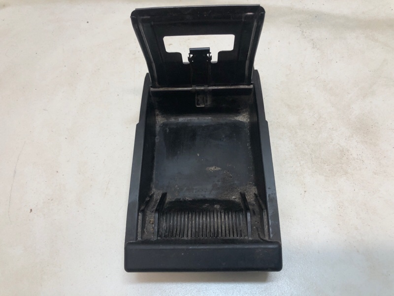 Пепельница Seat Ibiza 1998 Хетчбэк 1.0 AER 232750 6K0857952A Б/У