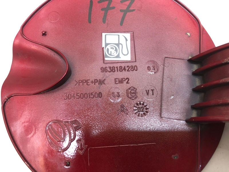 Лючок топливного бака Citroen c3 Хетчбэк KFV