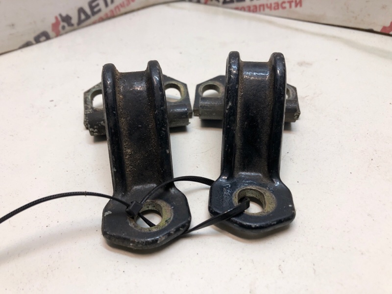 Петля двери багажника Mercedes Benz ML350 внедорожник 3.7 112970