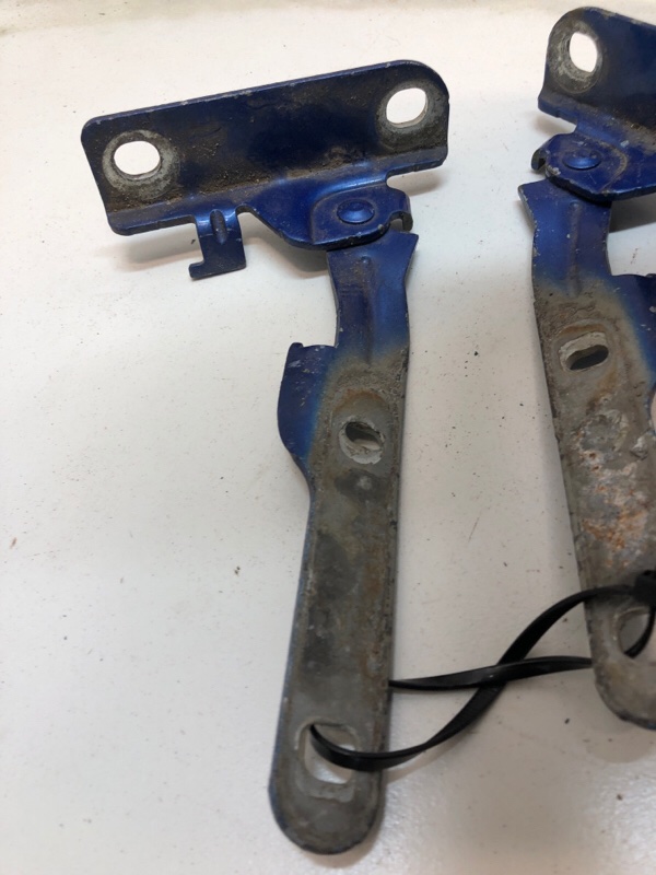 Петля капота Renault Logan Седан 1.4 K7JA710