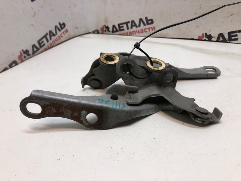 Петля капота Toyota Avensis Седан 1.8 1zzfe