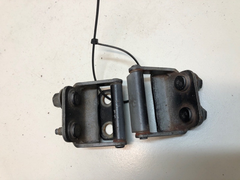 Петля двери багажника Hover H2 2006 внедорожник 2.4 4G64S4M Петля двери багажника Hover H2 2006 внедорожник 2.4 4G64S4M