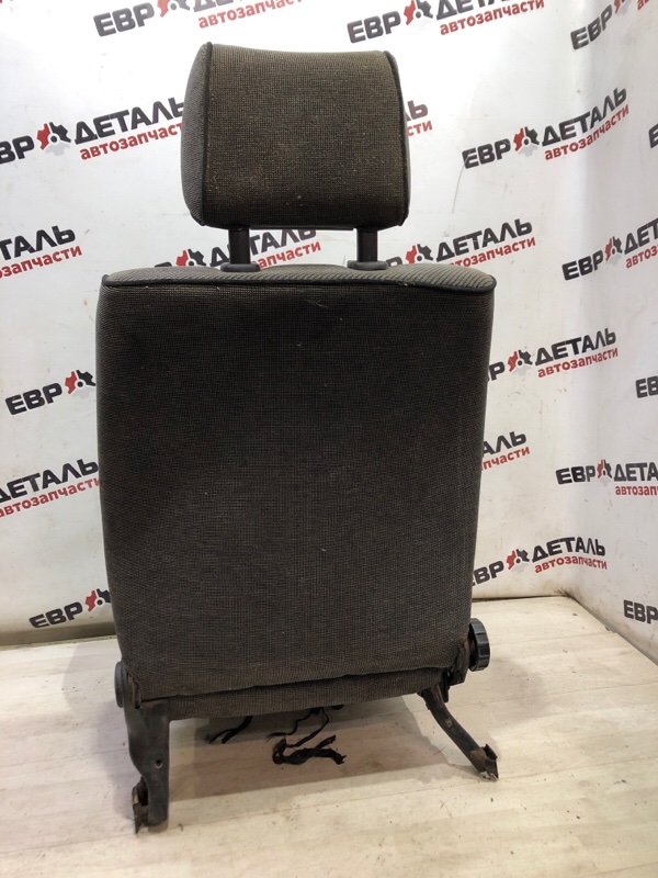 Сиденье переднее правое Passat B3 1991 универсал 1.8 RP