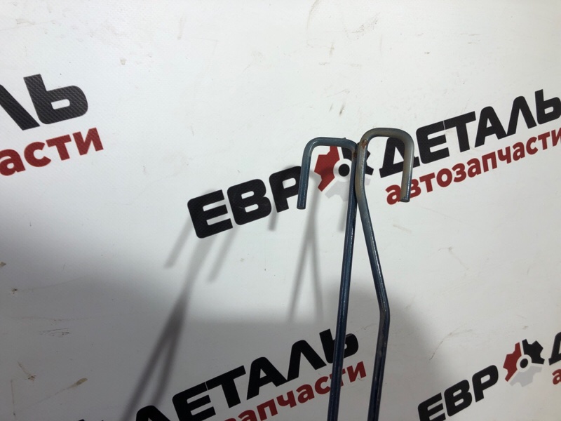 Петля крышки багажника Lancer 9 2004 1.3 4G13