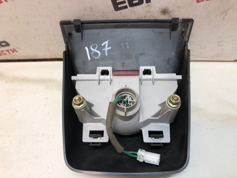 Стоп-сигнал Lancer 9 2004 1.3 4G13