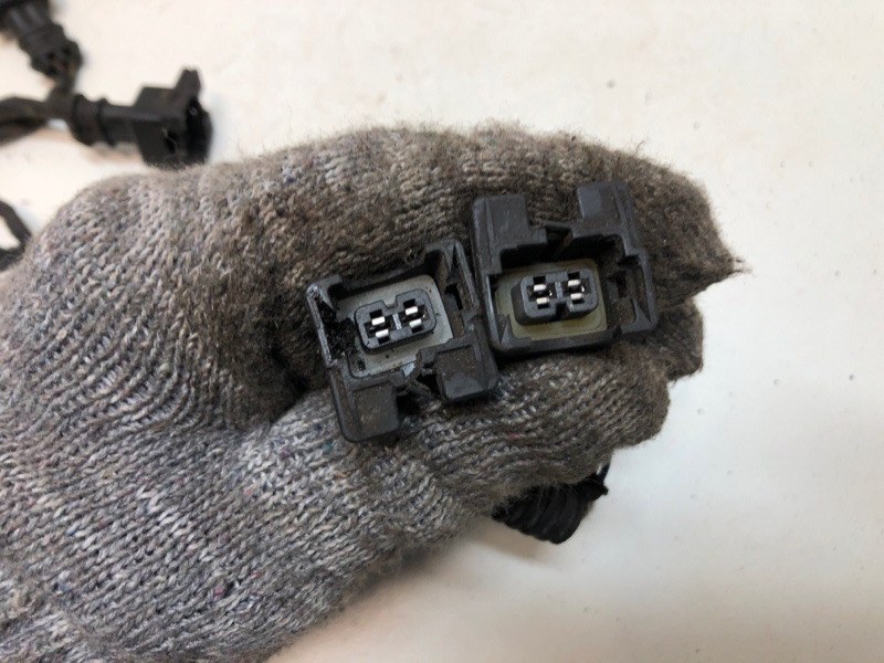 Проводка форсунок Albea 2008 Седан 1.4 350A1000 Проводка форсунок Albea 2008 Седан 1.4 350A1000