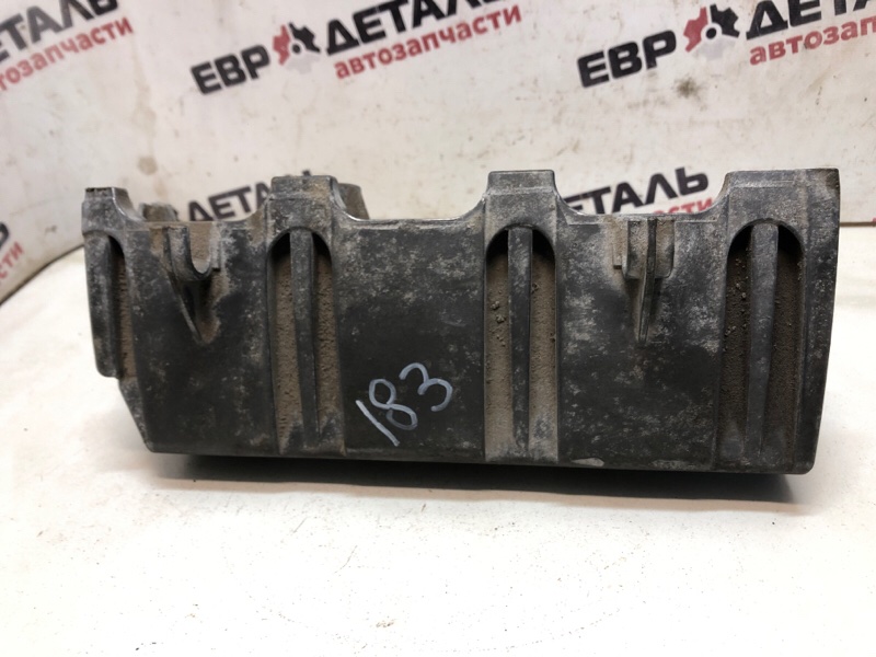 Кронштейн Megane 1 2000 Хетчбэк 1.4 K4JC750