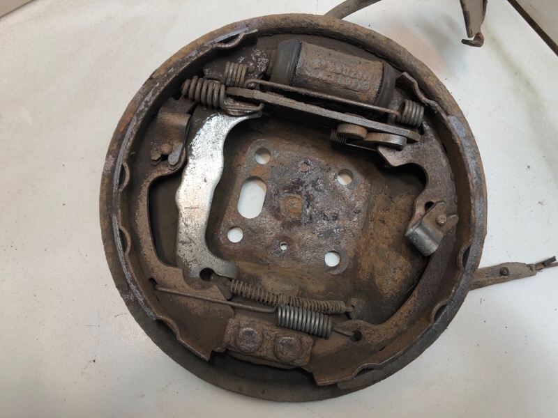 Механизм разведения колодок задний правый Focus 1 2004