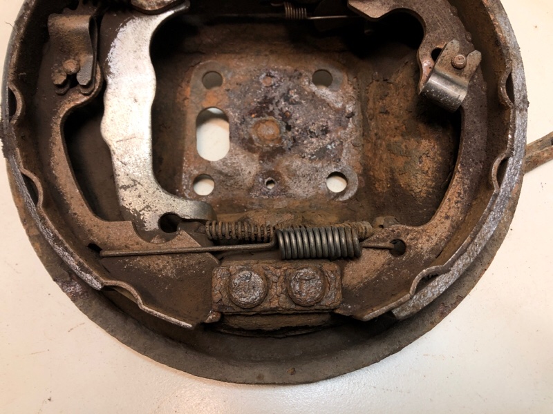 Механизм разведения колодок задний правый Focus 1 2004