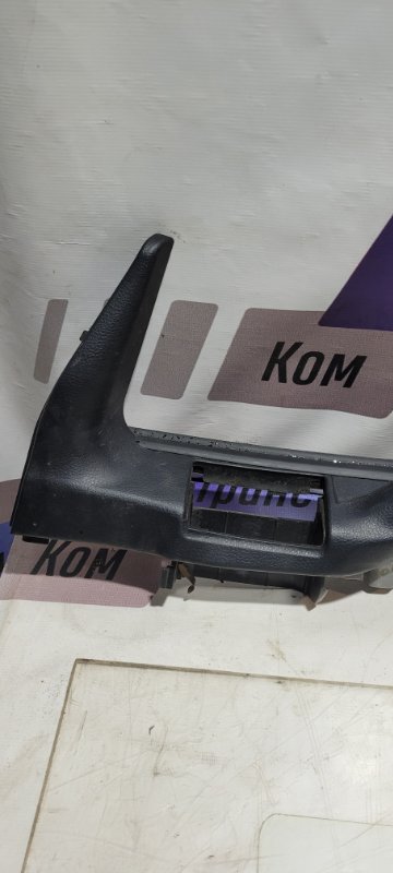 Обшивка боковой двери передняя правая Canter TF 7.5t 2018 4P10