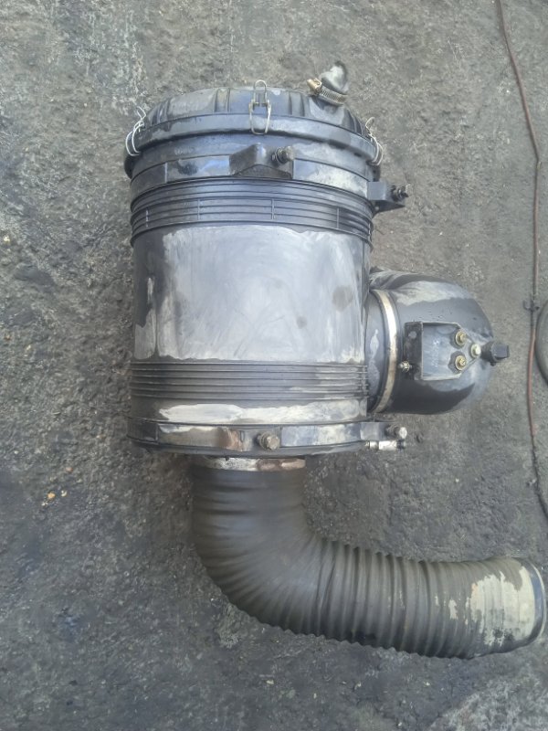 Корпус воздушного фильтра X3000 6X4 ТЯГАЧ 2022 wp12.430e50