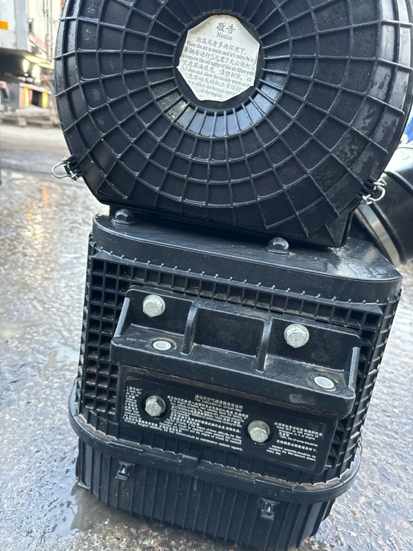 Корпус воздушного фильтра X3000 8x4 2022 WP13.550E501