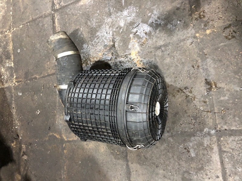 Корпус воздушного фильтра Shacman X3000 6x6 wp12.375e50