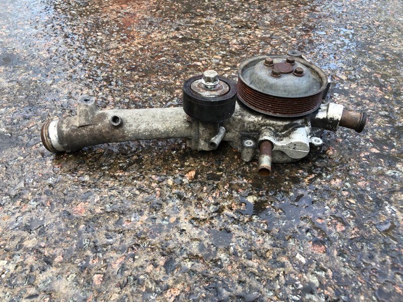 Помпа Hyundai HD120 Евро4 D6GA