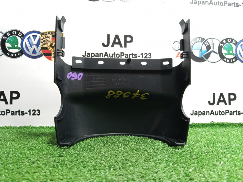 Кожух рулевой колонки Q5 2010 8R 2.0 CDN
