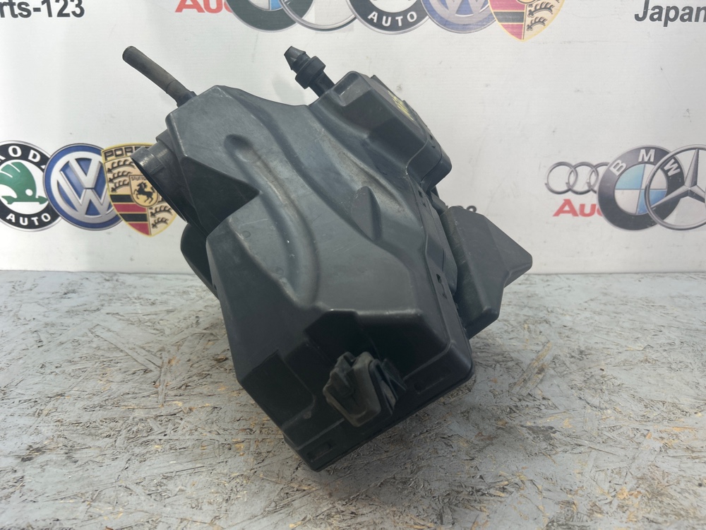 Корпус воздушного фильтра Q5 2010 8R 2.0 CDN