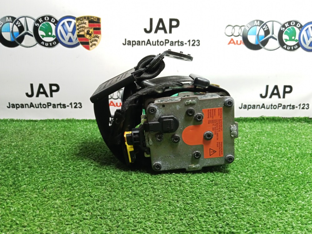 Ремень безопасности передний Audi TT 2007 8J 2.0 BWA 8J8857705D контрактная