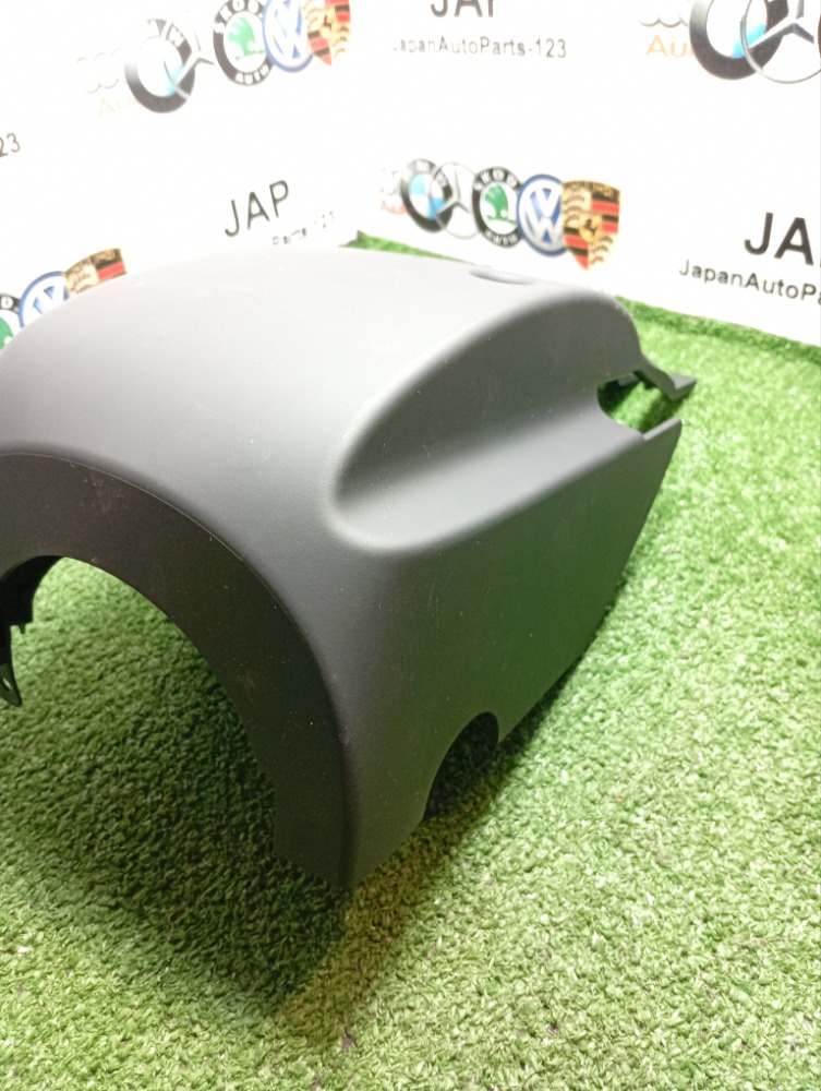 Кожух рулевой колонки Q3 2012 Кожух рулевой колонки Q3 2012