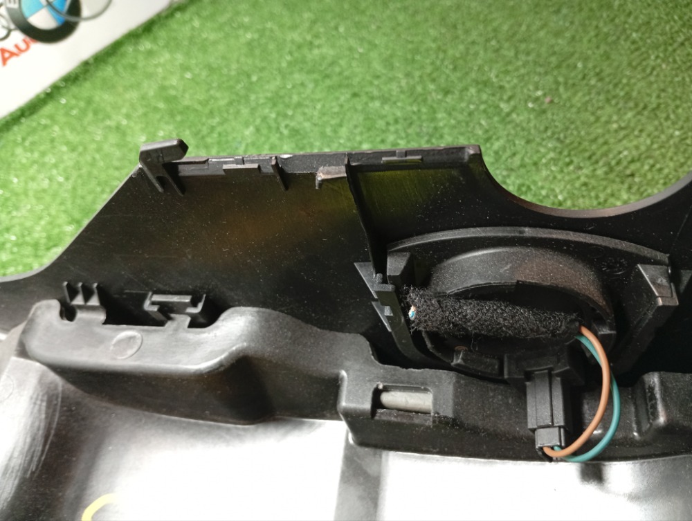 Кожух рулевой колонки Q3 2012 Кожух рулевой колонки Q3 2012