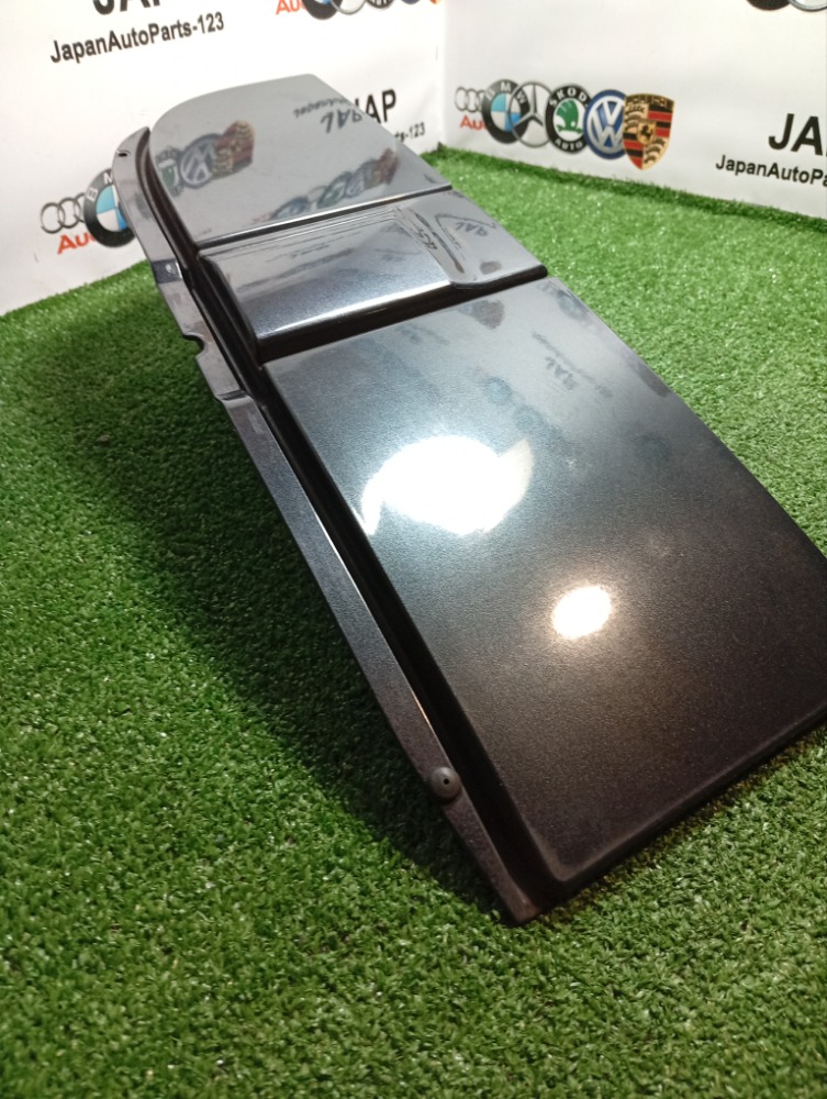 Лючок бензобака Viano 2007 w639