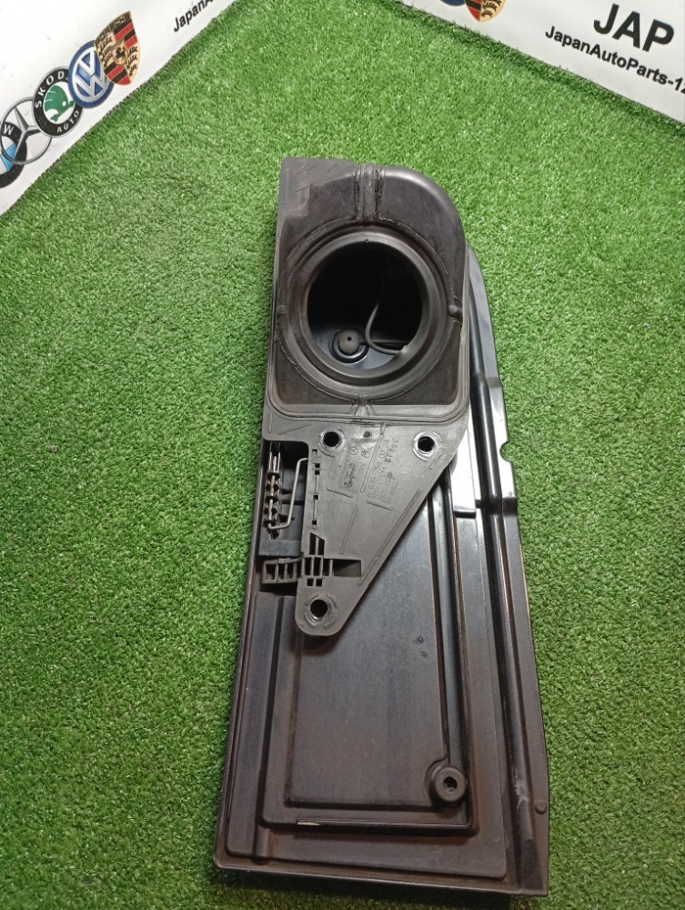 Лючок бензобака Viano 2007 w639