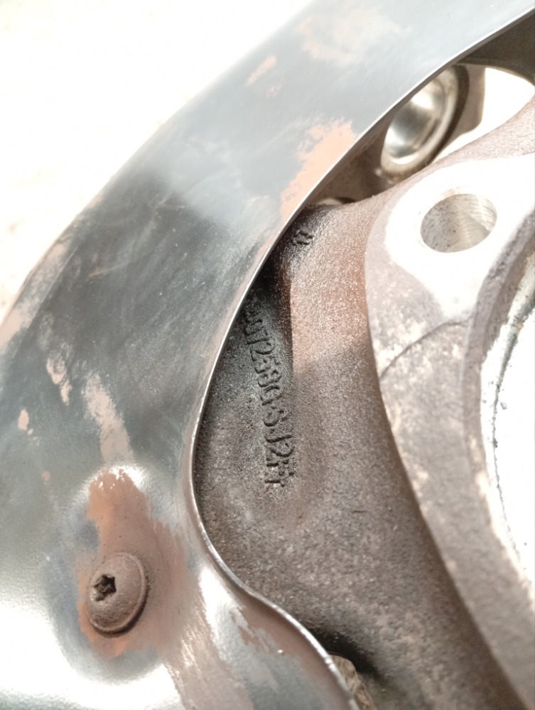 Кулак поворотный передний правый A7 2011