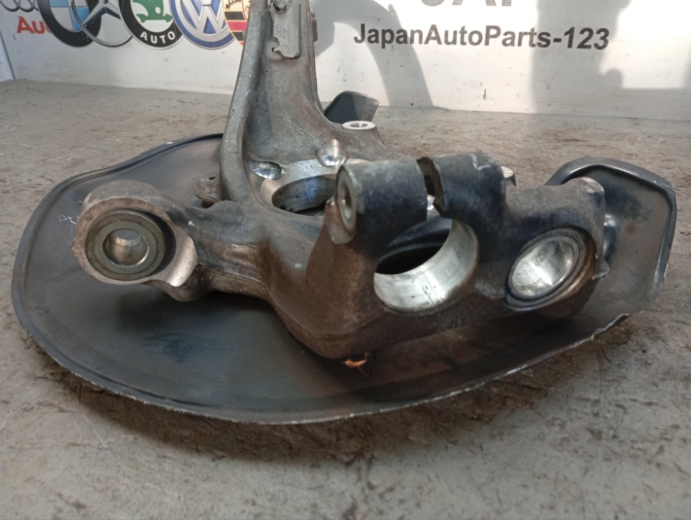 Кулак поворотный передний правый A7 2011