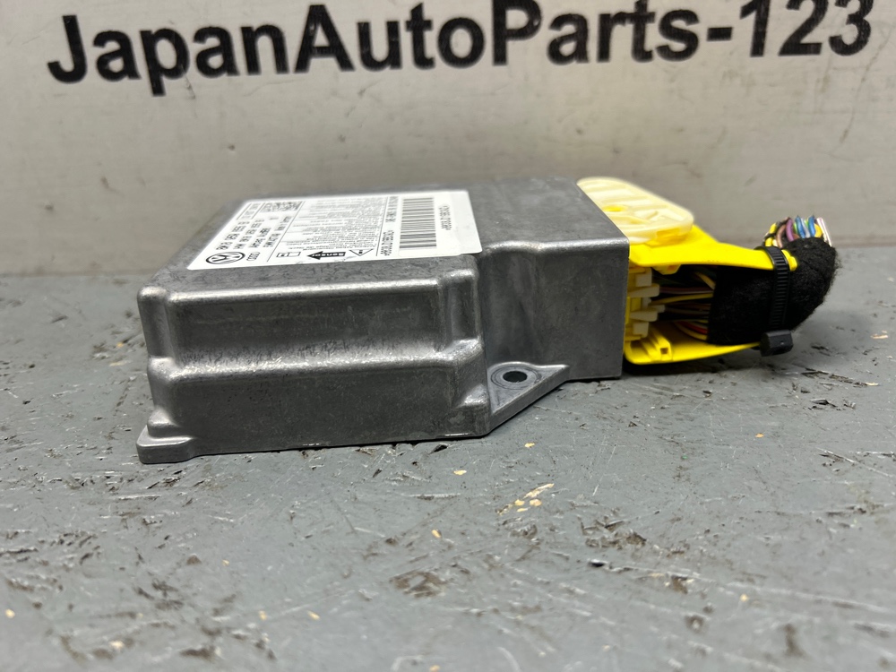 Блок управления airbag Audi A4 Блок управления airbag Audi A4