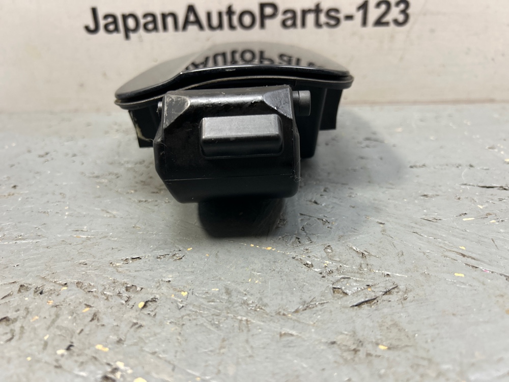 Лючок бензобака Audi A4