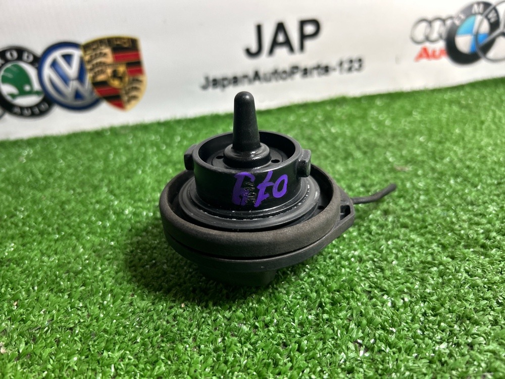 Крышка топливного бака A4 2013