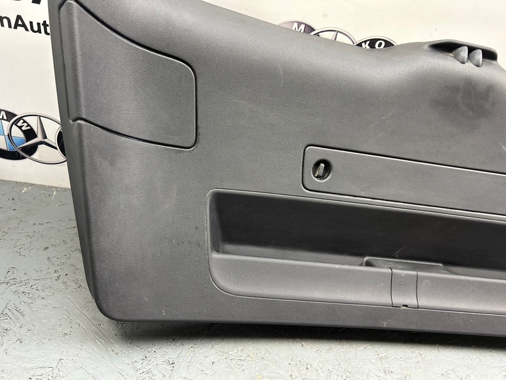 Обшивка крышки багажника Q5 2011