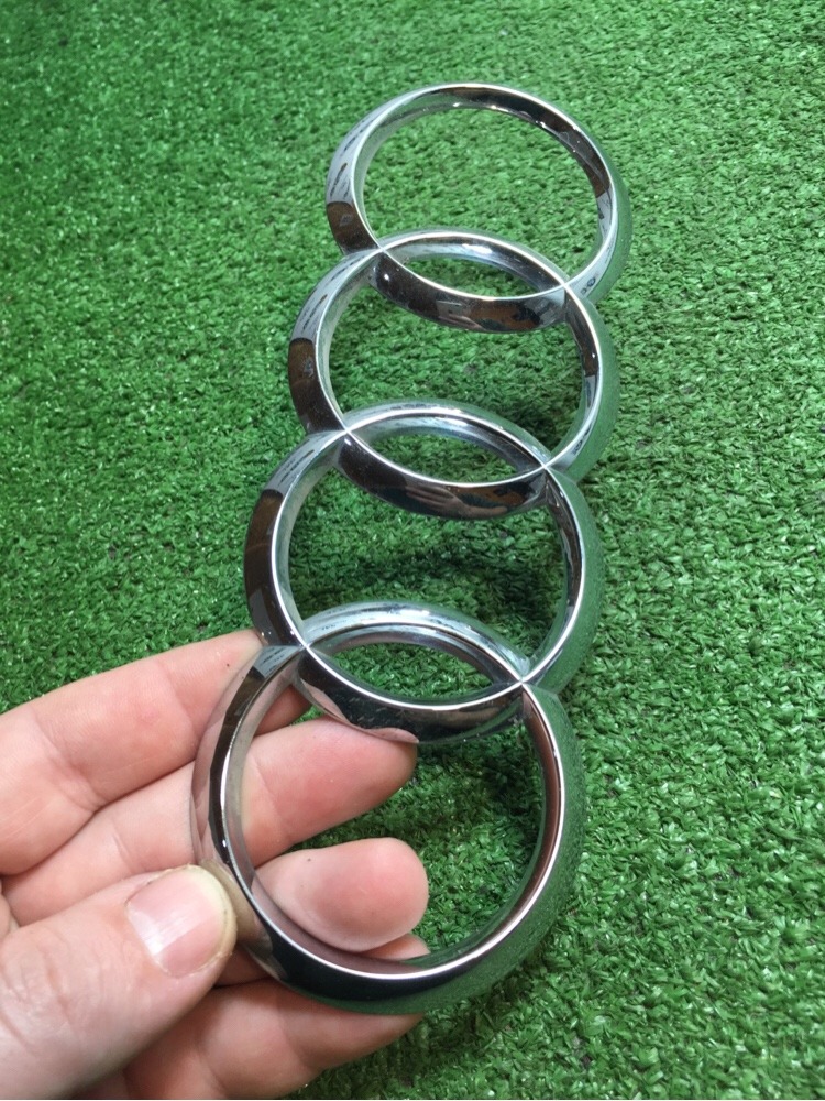 Эмблема A1 2011