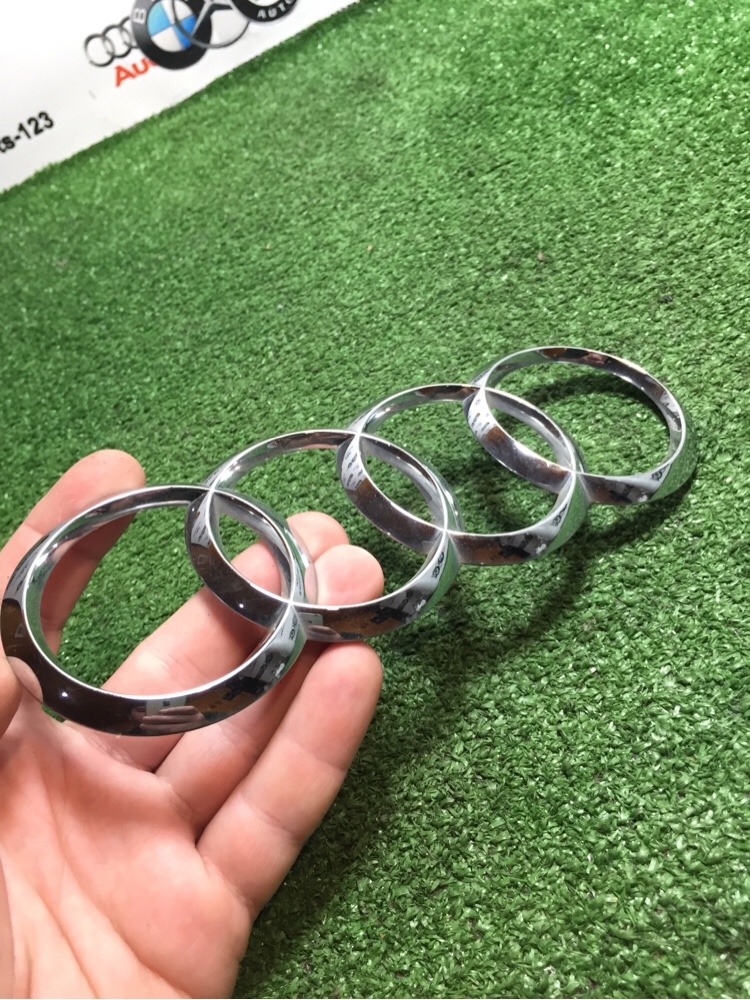 Эмблема A1 2011 Эмблема A1 2011