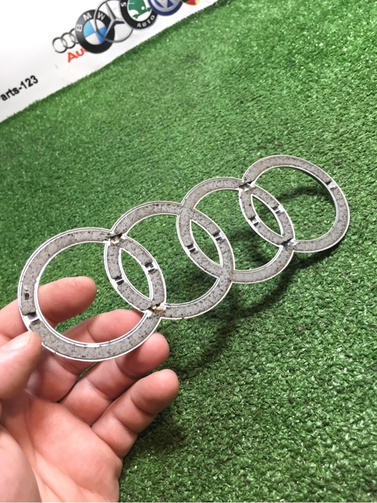 Эмблема A1 2011 Эмблема A1 2011