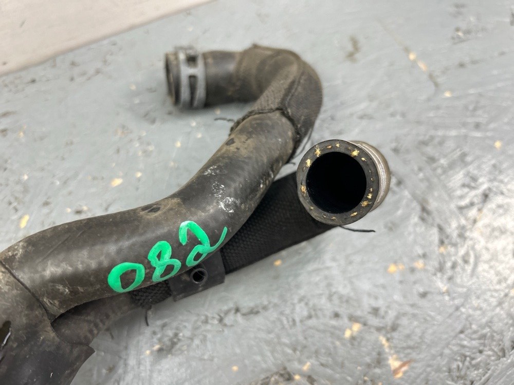 Патрубок отопителя A4 2009