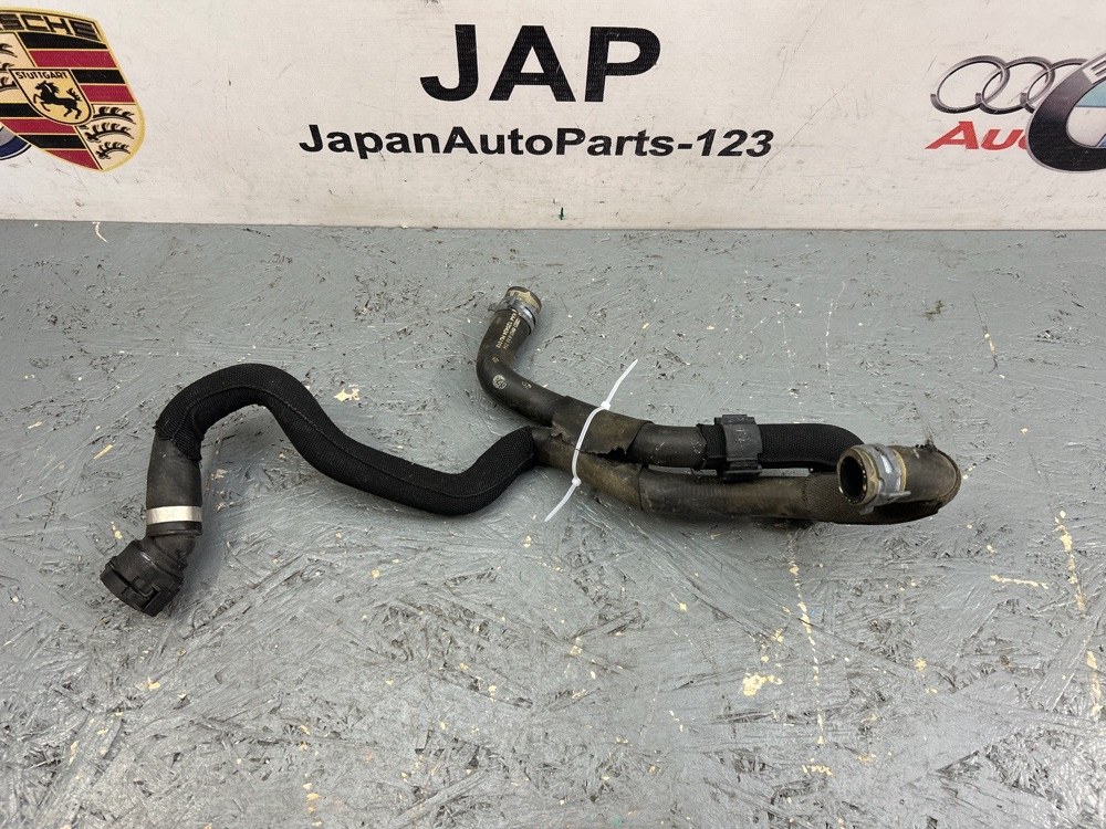 Патрубок отопителя A4 2009