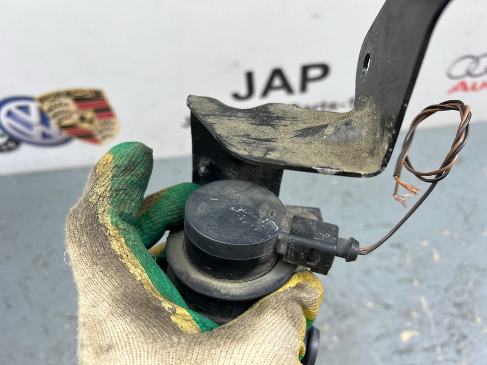 Насос водяной A4 2009